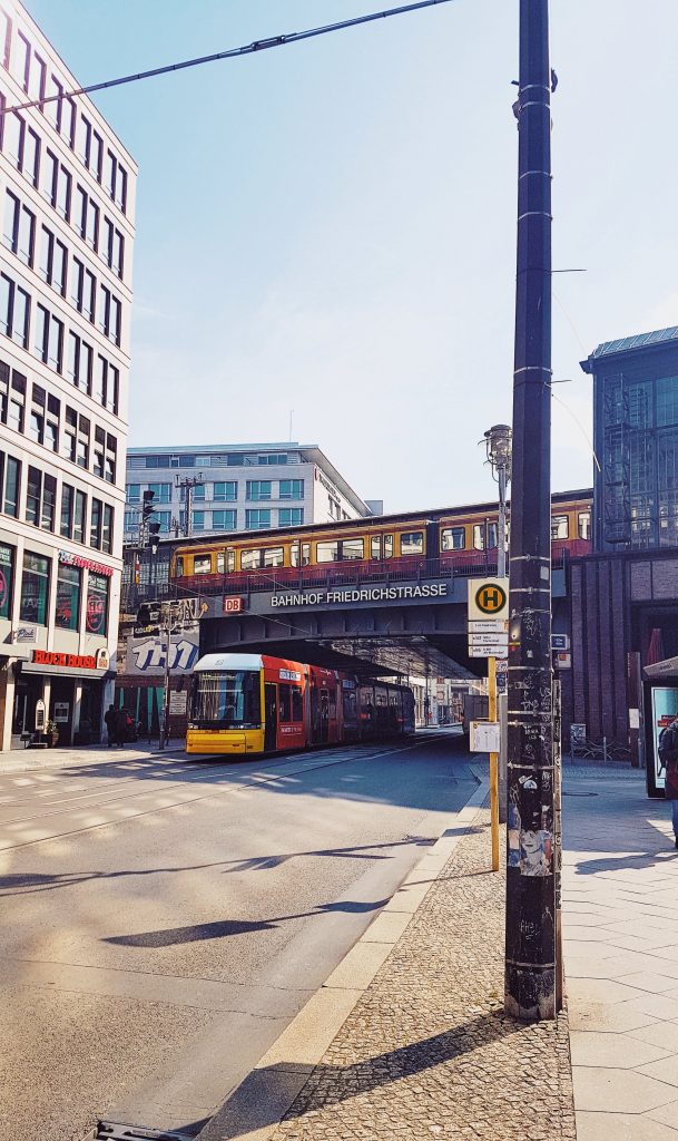 Klassetur til Berlin med Hvite Busser